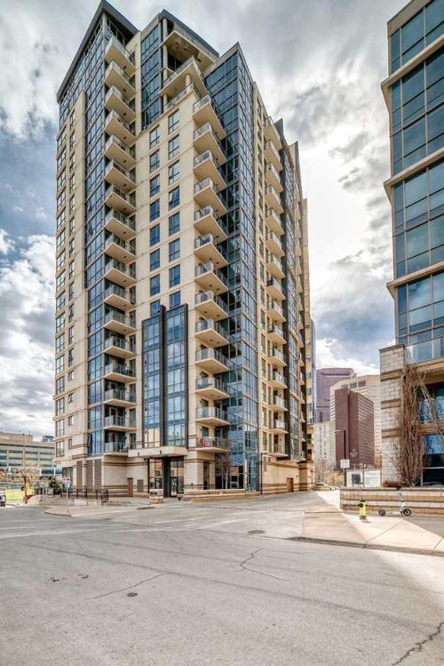 1310-325 3 St Se, Calgary, AB, T2G0T9 | Card Image