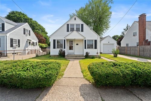 53 Overland Ave, Cranston, RI, 02910-2517 | Card Image