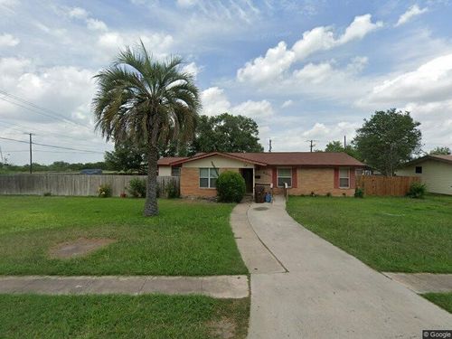 200 Otis St, Kingsville, TX, 78363-7027 | Card Image