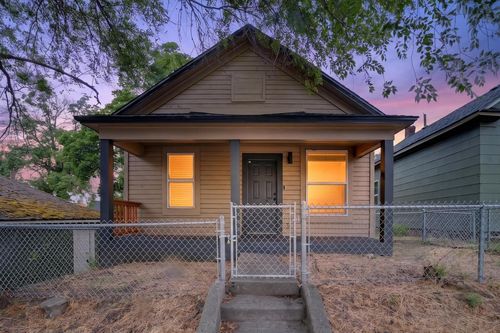 1507 N Maple St, Spokane, WA, 99201-2712 | Card Image