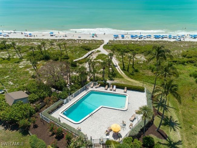 2535 Beach Villas, Condo with 4 bedrooms, 3 bathrooms and null parking in CAPTIVA FL | Image 24