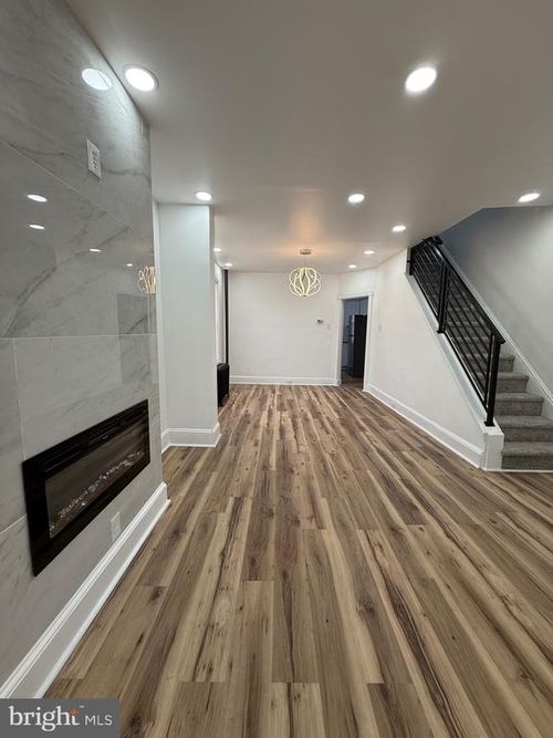 5767 N Beechwood St, PHILADELPHIA, PA, 19138-2801 | Card Image