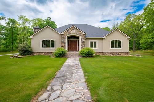 1 Longwood Rd, Little Rock, AR, 72223-5942 | Card Image