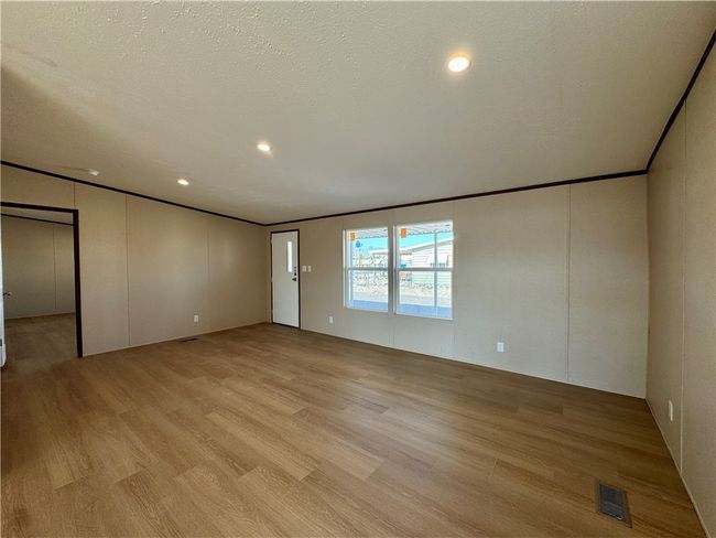 Living Room | Image 7