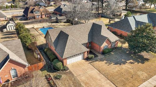 274 Bradford Trl, Collierville, TN, 38017-2410 | Card Image