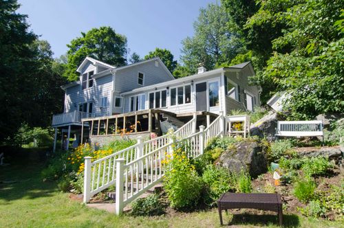 426 W Echo Lake Rd, West Charleston, VT, 05872-4440 | Card Image