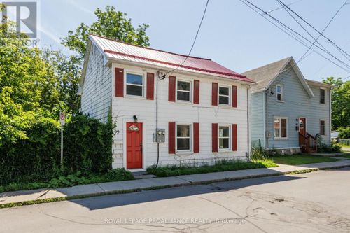 99 Chatham St, Kingston, ON, K7K4H2 | Card Image