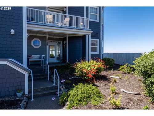 5758 Sw Cupola Dr, South Beach, OR, 97366-9657 | Card Image