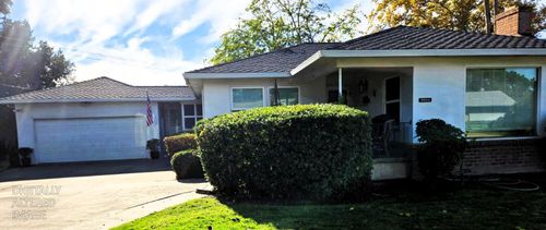 8043 Valencia Ave, Stockton, CA, 95209-3033 | Card Image