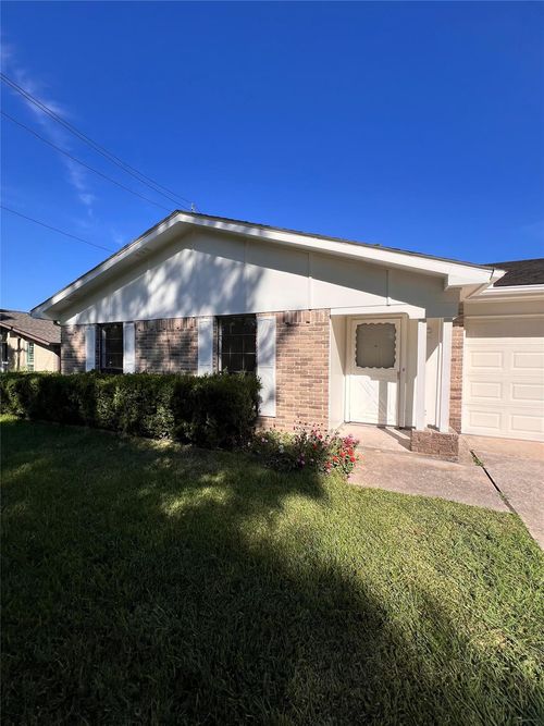 3211 Meadowview Dr, Missouri City, TX, 77459-3613 | Card Image