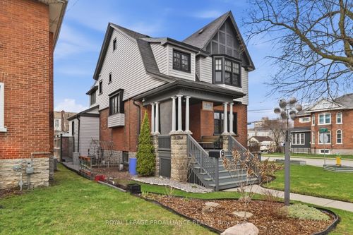 30 Catharine St, Belleville, ON, K8P1L5 | Card Image