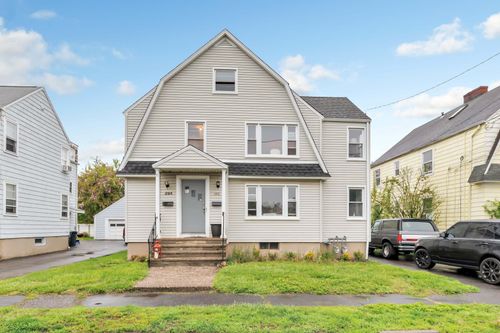 592 Courtland Ave, Bridgeport, CT, 06605-3300 | Card Image