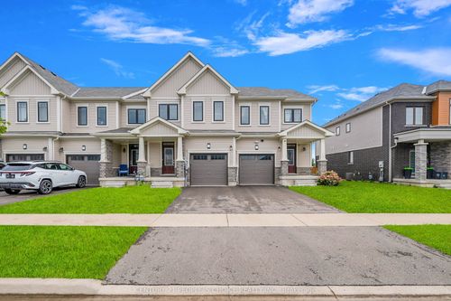 216 Explorer Way, Thorold, ON, L2V0K2 | Card Image