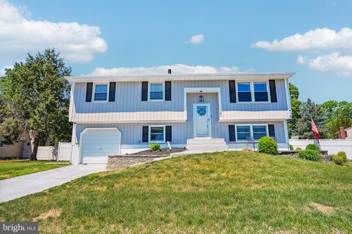 205 Wrexham Ct, WOODBURY, NJ, 08096-4237 | Card Image