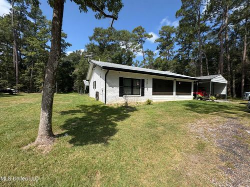 9434 Maywood Rd, Moss Point, MS, 39562-9857 | Card Image