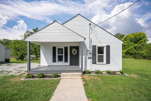 105 Calvin St, Mcminnville, TN, 37110-2112 | Card Image
