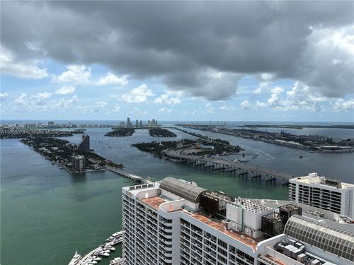 apt-5406-1750 N Bayshore Dr, Miami, FL, 33132-3221 | Card Image