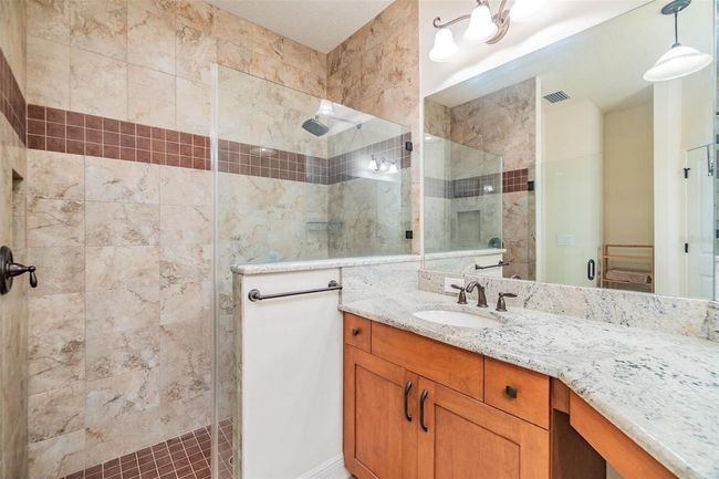 Oversized, walk-in shower | Image 13