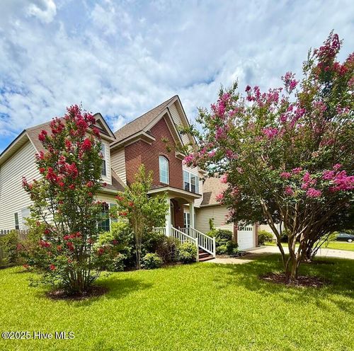 3705 Live Oak Ln, Greenville, NC, 27858-4152 | Card Image