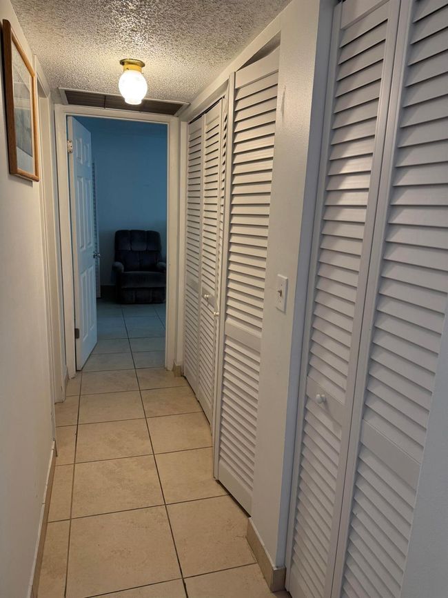 APT-113 - 721 Lori Dr, Condo with 1 bedrooms, 2 bathrooms and null parking in Palm Springs FL | Image 19