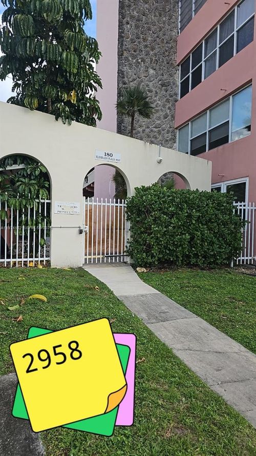 apt-15a-180 Ne 12th Ave, Hallandale Beach, FL, 33009-4549 | Card Image