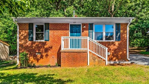 621 Spring Garden Cir, High Point, NC, 27260-6137 | Card Image
