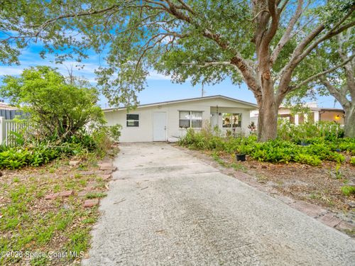979 Alexia St, Melbourne, FL, 32935-3121 | Card Image