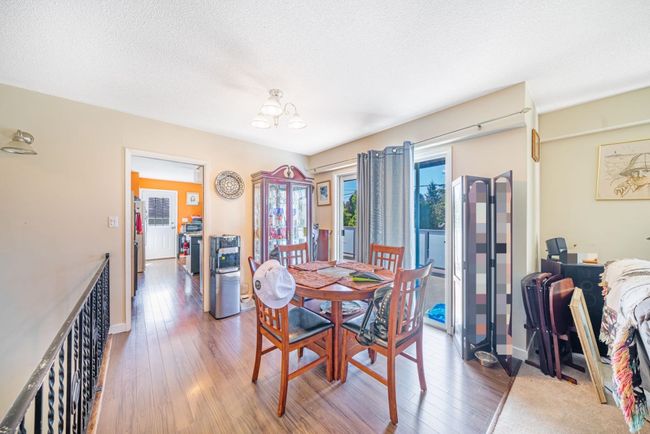 13873 Blackburn Avenue, House other with 4 bedrooms, 3 bathrooms and 6 parking in White Rock BC | Image 3