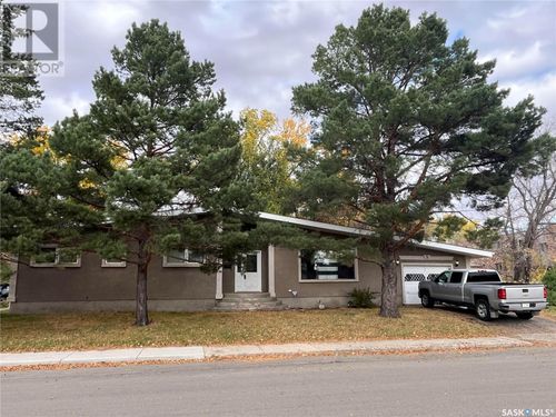 5 Northfield Bay, Yorkton, SK, S3N2M1 | Card Image