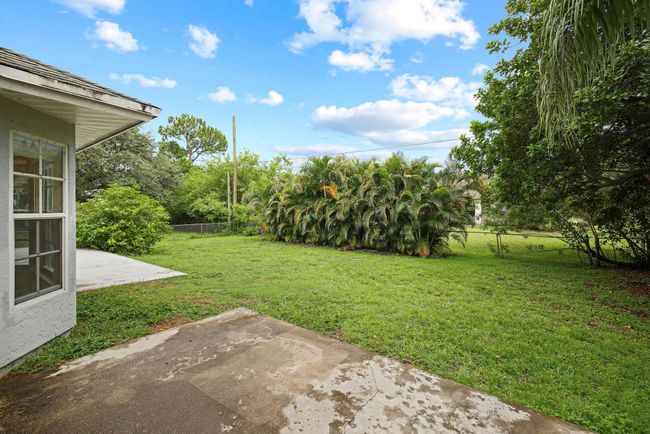 562 Sw Badger Ter, House other with 3 bedrooms, 2 bathrooms and null parking in Port St. Lucie FL | Image 34
