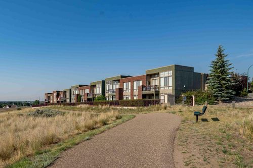 26 Palisades Mews Ne, Medicine Hat, AB, T1C2B5 | Card Image