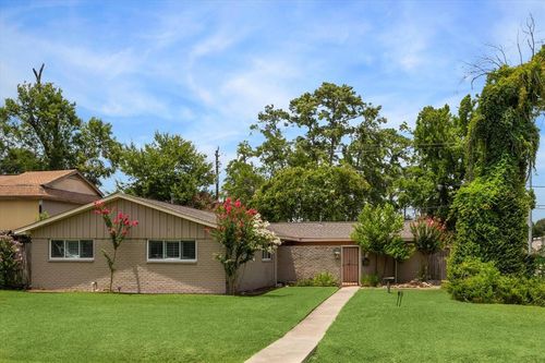 1402 Lehman St, Houston, TX, 77018-1214 | Card Image