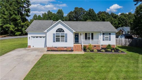 609 Salem Ridge Dr, Randleman, NC, 27317-8196 | Card Image