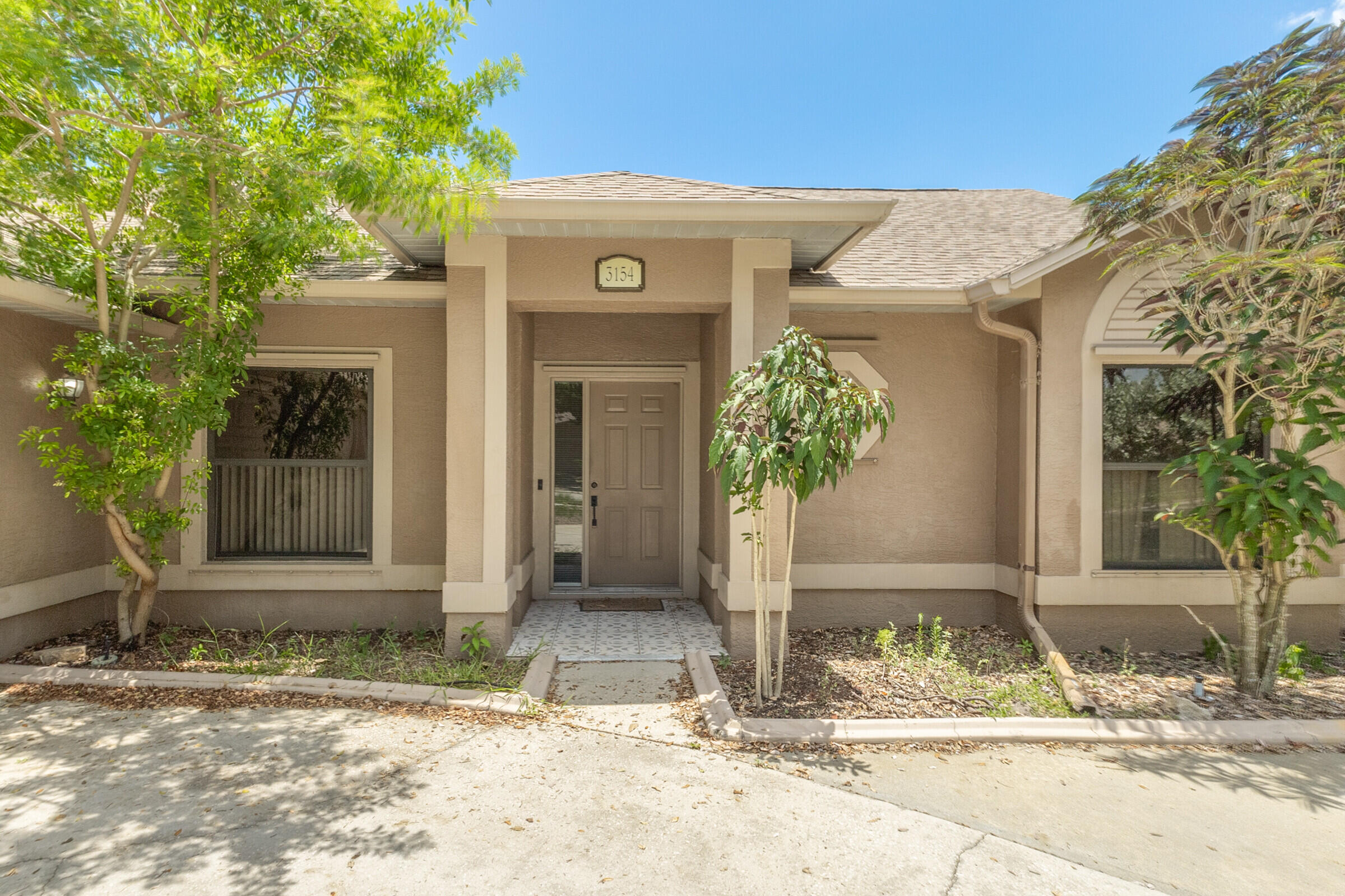 Lago Vista Dr, Melbourne, FL 32940