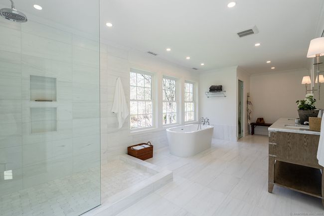 148 W Hills Rd, House other with 5 bedrooms, 5 bathrooms and null parking in New Canaan CT | Image 19