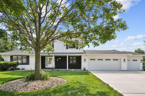 3609 Kingswood Place, Waterloo, IA, 50701 | Card Image