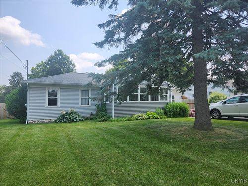 219 Camillus Dr, Camillus, NY, 13031-2108 | Card Image
