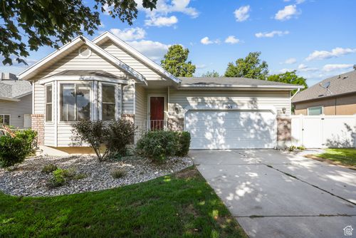 8012 S 865 E, Sandy, UT, 84094-0695 | Card Image