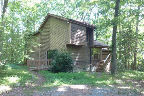 801 Coker Dr, Chapel Hill, NC, 27517-4901 | Card Image