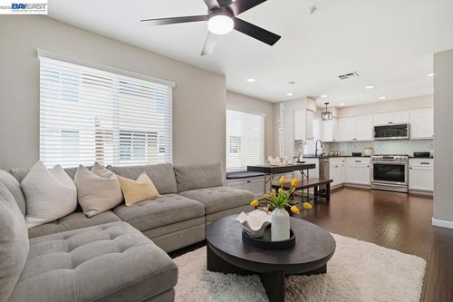 4847 Mangrove Dr, Dublin, CA, 94568-7551 | Card Image