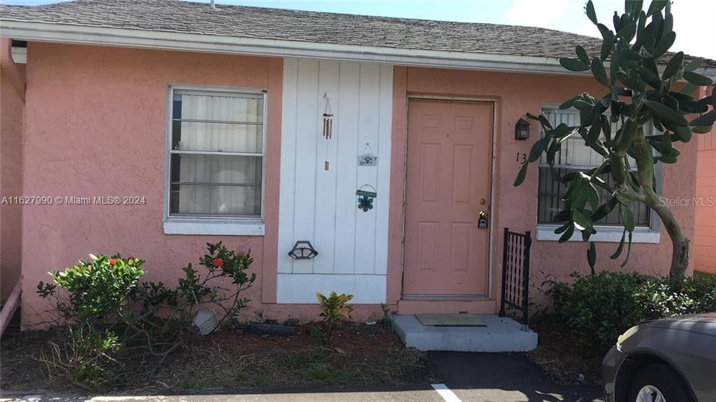 Lake Villa Way, Kissimmee, FL 34743