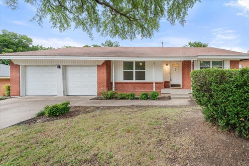 2250 Capri Dr, Fort Worth, TX, 76114-1949 | Card Image
