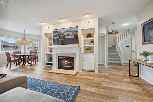 608 Monument Vw, Condo with 2 bedrooms, 3 bathrooms and 1 parking in Marblehead OH | Image 5