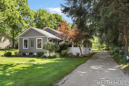 1328 Maplerow Ave Nw, Grand Rapids, MI, 49534-2220 | Card Image