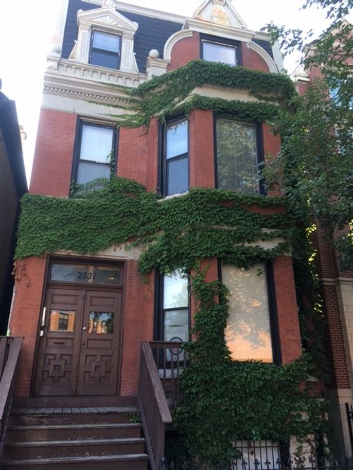 1-2337 Bosworth Ave, Chicago, IL, 60614-3043 | Card Image