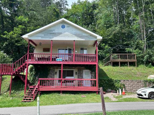 1624 Crystal Lake Rd, West Union, WV, 26456-8938 | Card Image