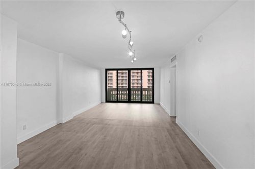 apt-718-90 Edgewater Dr, Coral Gables, FL, 33133-6918 | Card Image