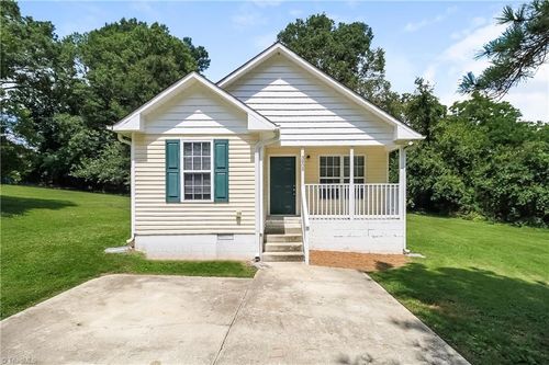 3905 Kehoe Dr, Greensboro, NC, 27401-4725 | Card Image