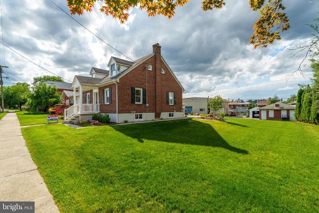 1325 Fern Ave, House other with 4 bedrooms, 2 bathrooms and null parking in READING PA | Image 4