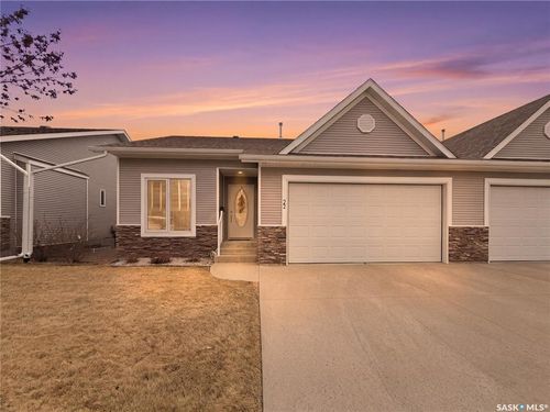 22-500 Battleford Trail, Swift Current, SK, S9H5M7 | Card Image